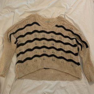 Hi-Lo/cropped chevron sweater